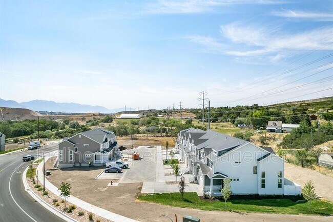 Building Photo - 16426 Bull Spring Rd