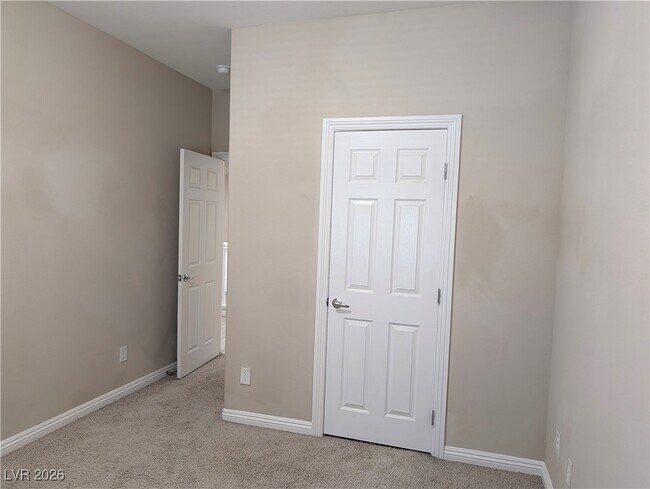 Building Photo - 6891 Dragonfly Rock St