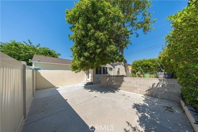 Building Photo - 1053 E Angeleno Ave