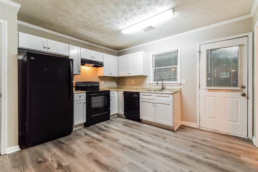 Building Photo - 988 Park Gate Pl