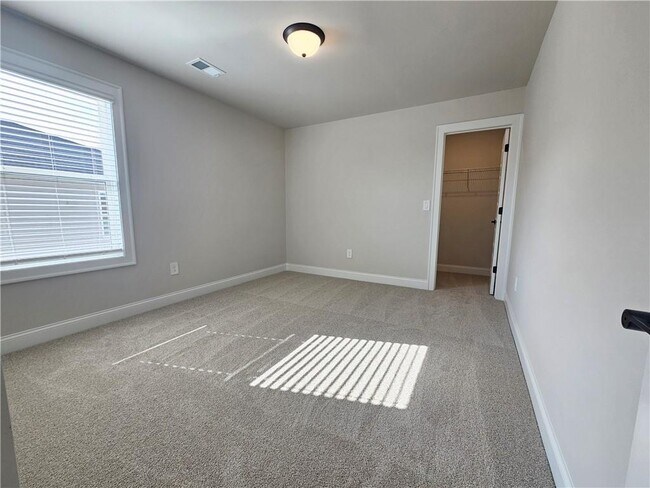 Building Photo - 3039 Sweet Red Cir