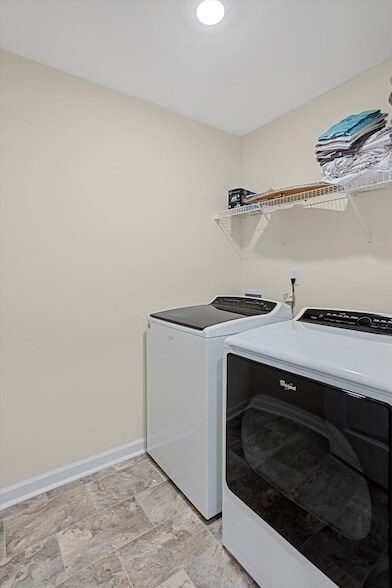 Building Photo - 4140 Bentwood Cove Dr