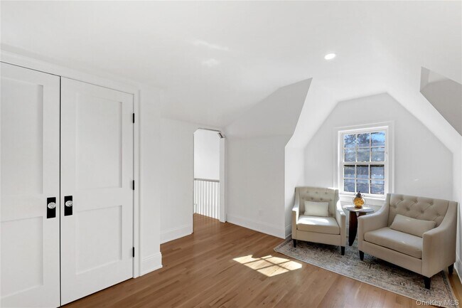 Building Photo - 17C Basket Neck Ln