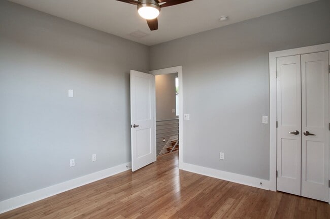 Building Photo - 6911 Meador Ave