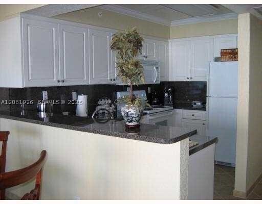 Building Photo - 2501 S Ocean Dr