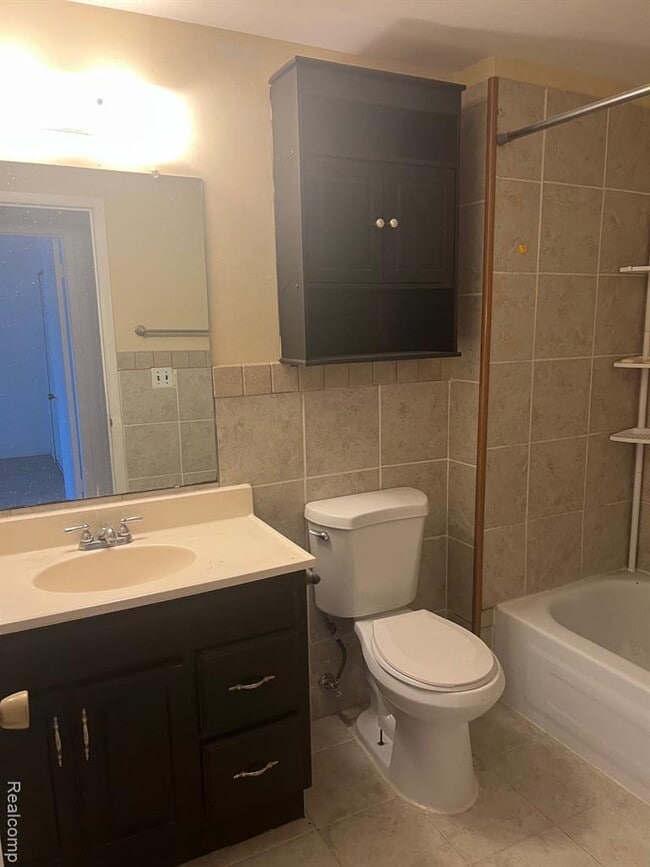 Building Photo - 39514 Old Dominion Dr