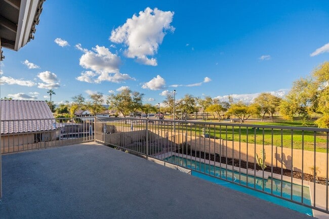 Building Photo - Stunning Tempe Home with Private Pool