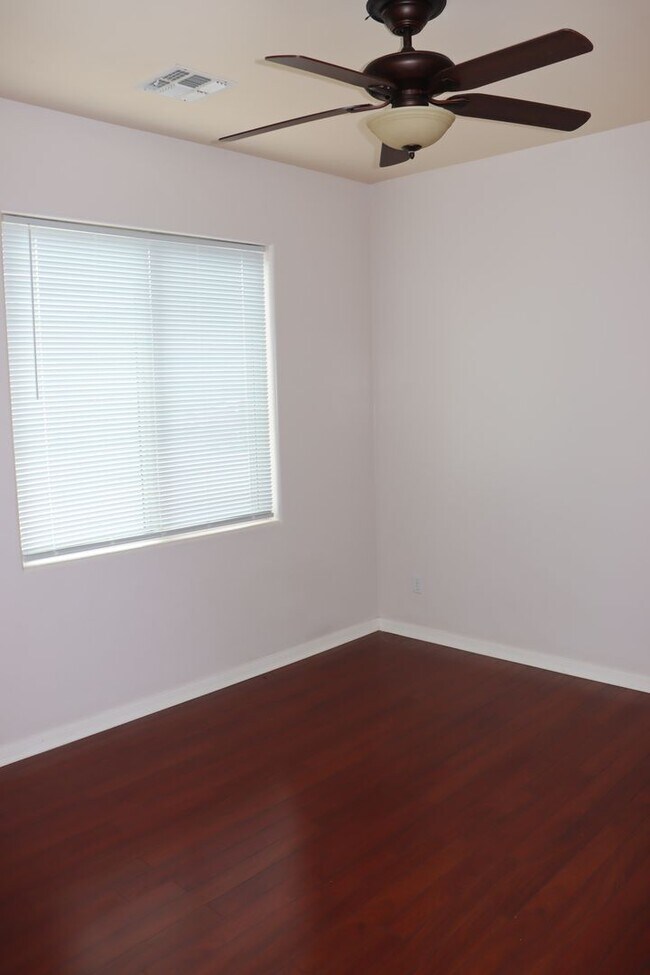 Building Photo - Beautiful West Side Home in Gated Community