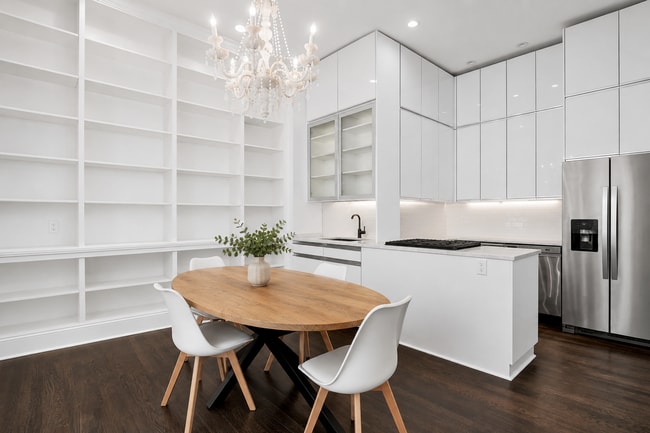 Building Photo - Modern Luxury Living in the Heart of Victorian Village