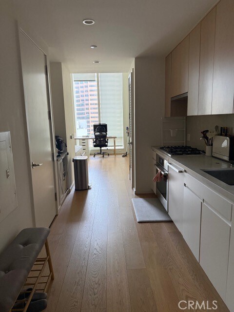 Building Photo - 877 Francisco St