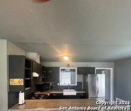 Building Photo - 3058 Westview Dr