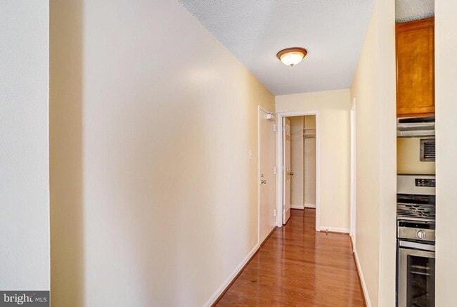 Building Photo - 1301 20th St NW
