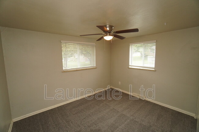 Building Photo - 673 Miller Ct