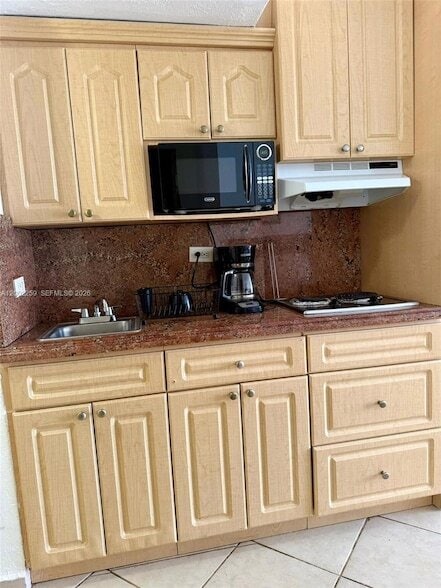 Building Photo - 19201 Collins Ave