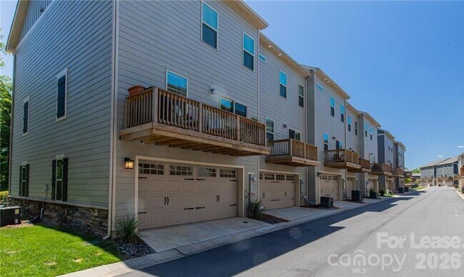 Building Photo - 3023 Salix Bend Dr
