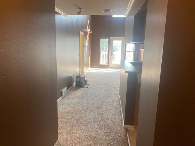 Building Photo - 2 Bedroom 2 Bathroom with Loft- Available Now!