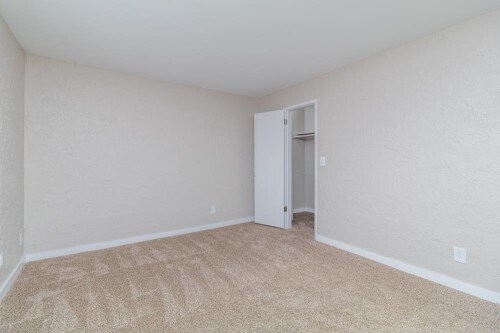 Building Photo - Corona del Norte