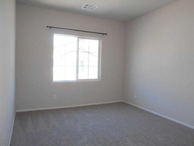 Building Photo - 4655 Moonbow Ave