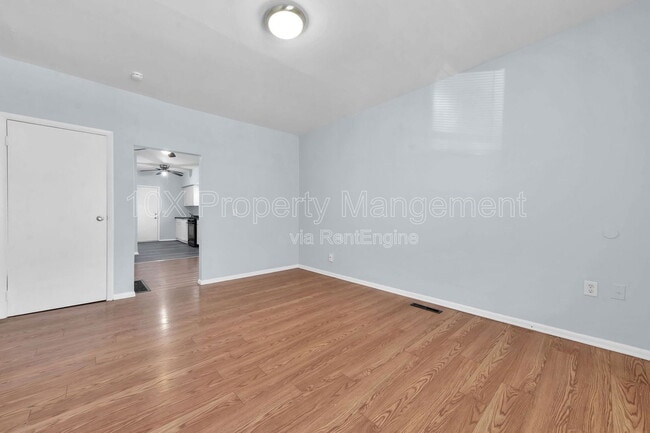 Building Photo - 1803 S 6th St