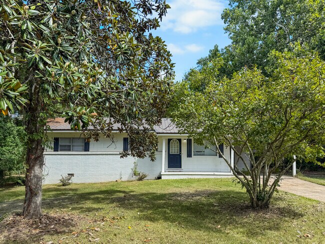 Building Photo - 107 Ann Dr