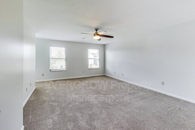Building Photo - 839 Stonehurst Dr