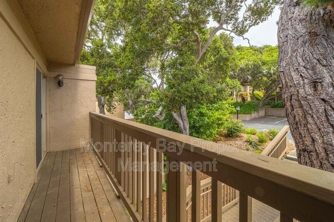 Building Photo - 29 Montsalas Dr