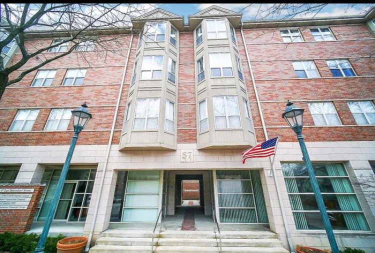 Building Photo - 57 E Hattendorf Ave