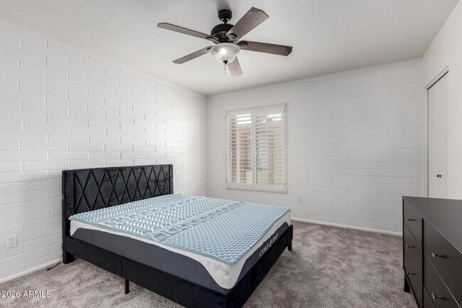 Building Photo - 4848 N Woodmere Fairway