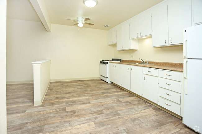 One Bedroom, One Bathroom - Parkwood Square Apartments