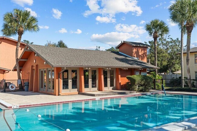 Building Photo - 784 E Michigan St