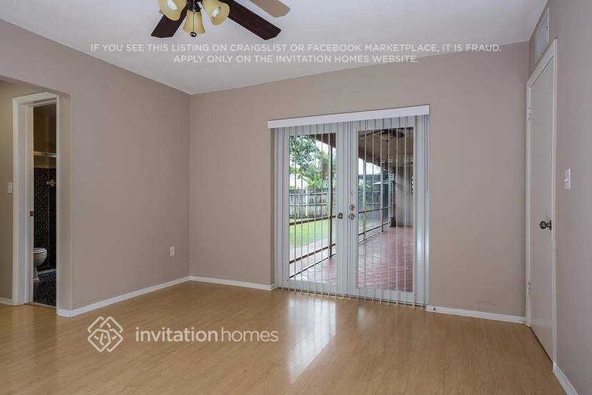 Building Photo - 9020 SW 55th Ct