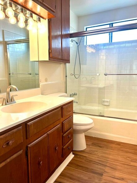 Building Photo - 25072 Alicia Dr
