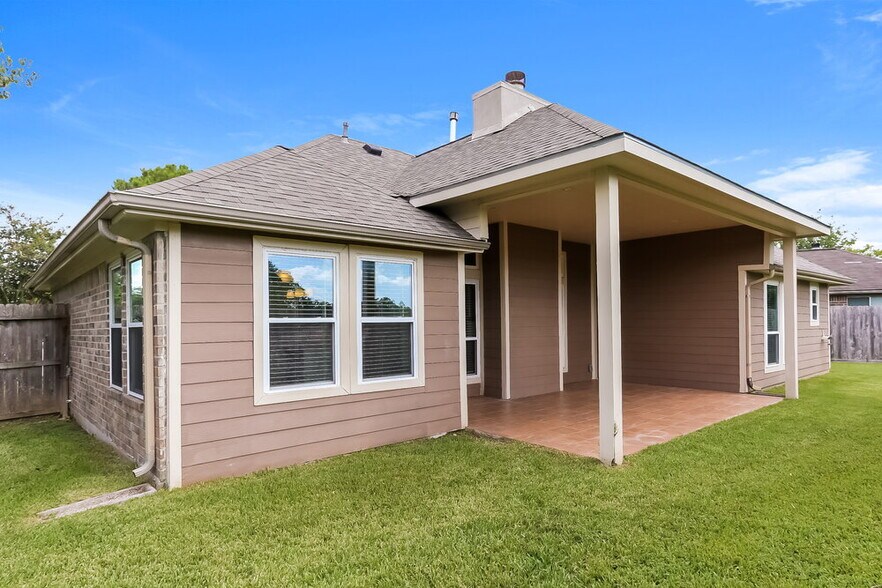 Building Photo - 1407 Bayou Glen Dr