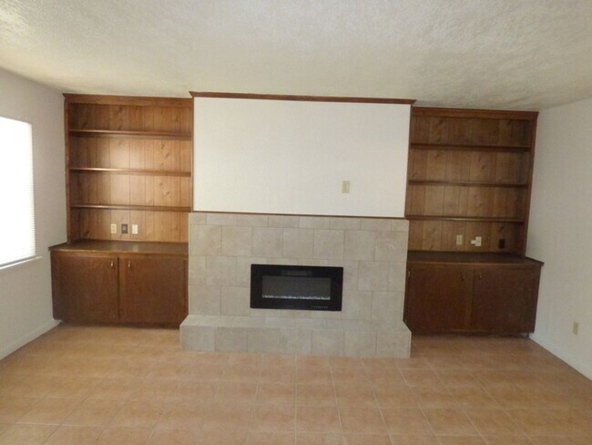 Building Photo - 4601 Holton Ave