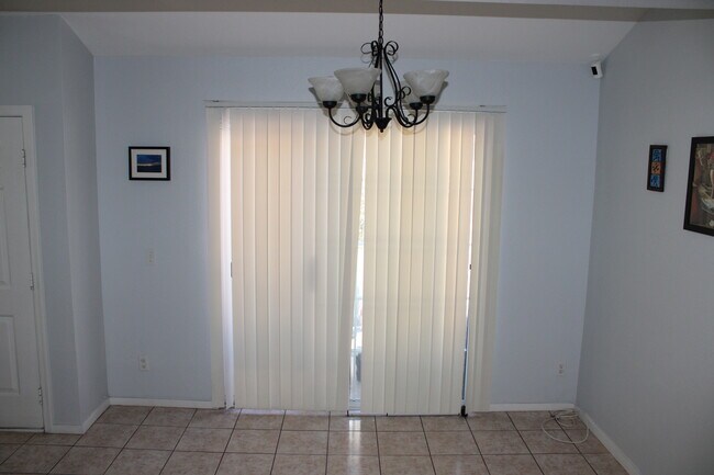 Building Photo - 7736 Allerton Ave