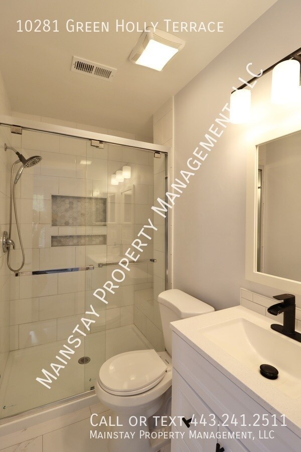 Building Photo - 10281 Green Holly Terrace