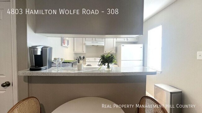 Building Photo - 4803 Hamilton Wolfe Rd