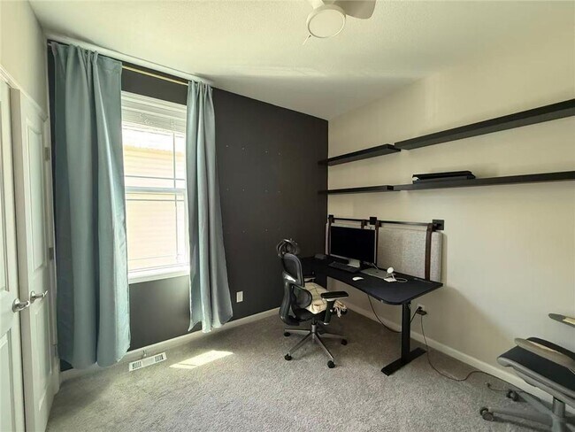 Building Photo - 8055 Arrowwood Ln N