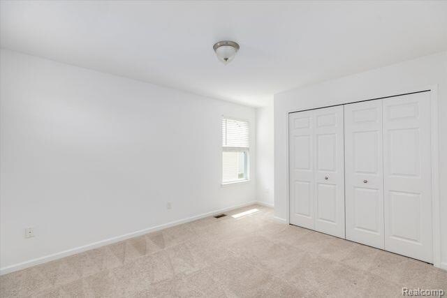 Building Photo - 286 Springview St