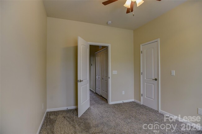 Building Photo - 11177 Cedar Walk Lane