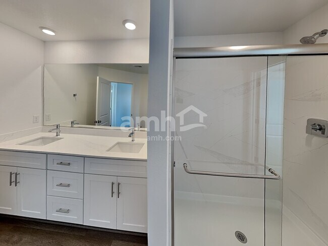 Building Photo - 5855 Fly Fisher St