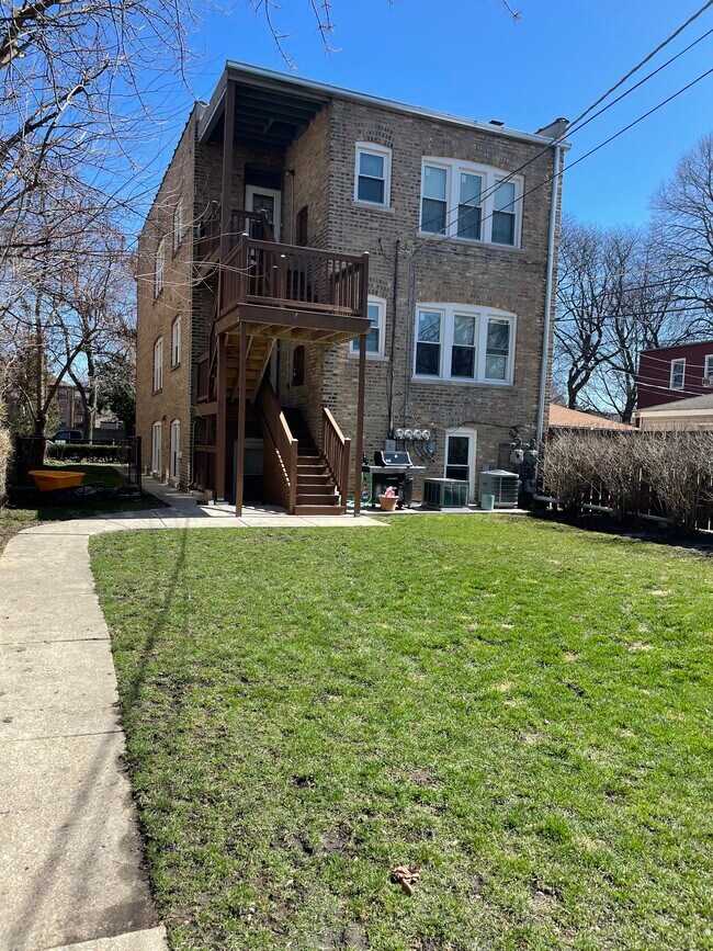 Backyard - 1314 Dewey Ave