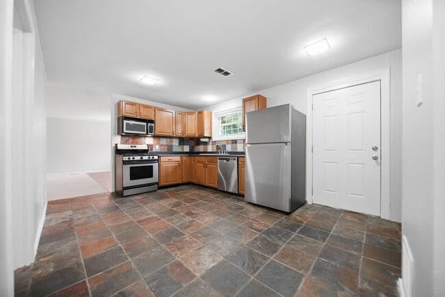 Building Photo - 330 3rd St NW