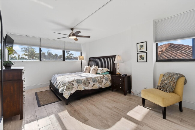 Building Photo - 600 Ocean Dr