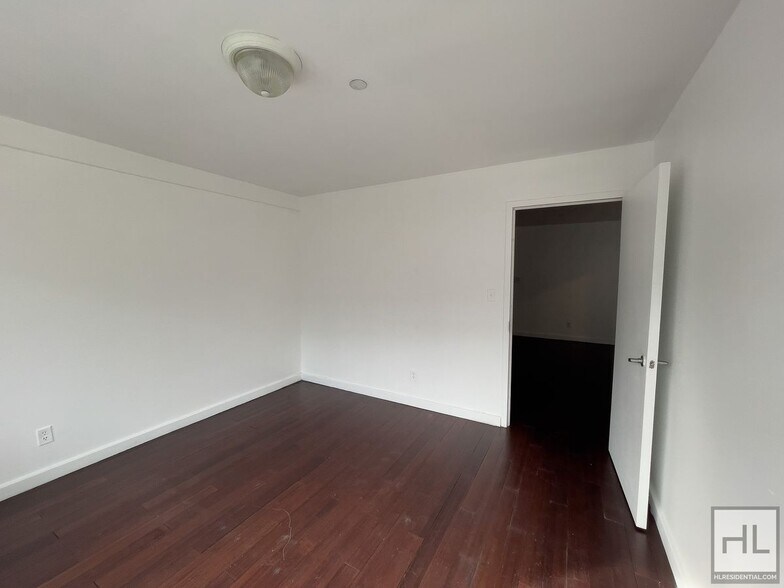 Building Photo - STANHOPE STREET / Bushwick 2-Bed 1-Bath / No Fee / 1-Month Free