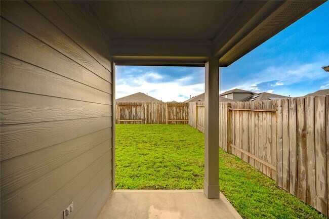 Building Photo - 5618 Redstone Gardens Dr