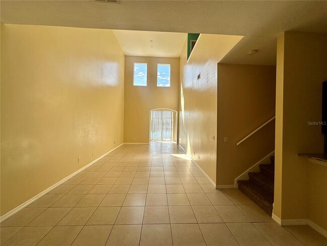 Building Photo - 6112 Chapledale Dr