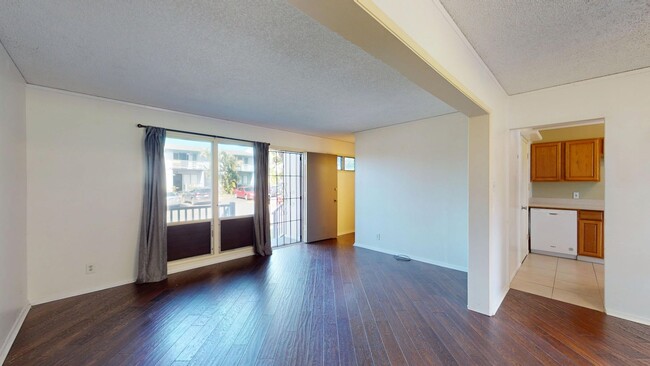 Building Photo - Three-Bedroom Duplex in Aiea.  Pet-Friendl...