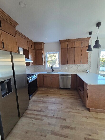 Building Photo - 15 Voorhees St