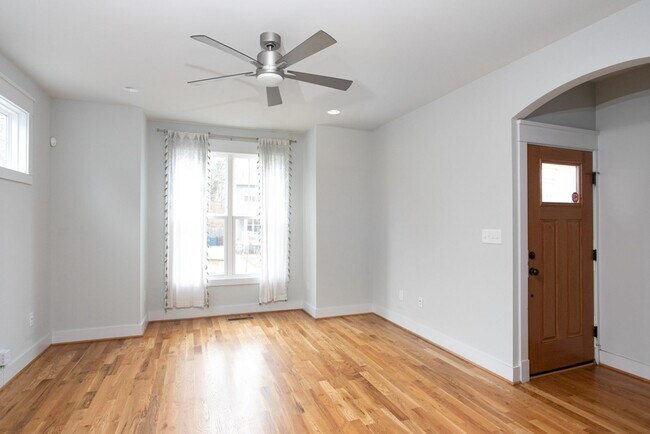 Building Photo - Downtown Durham Oasis! - Three Bedroom Home With Truly Unique Entire Top Floor Primary Suite